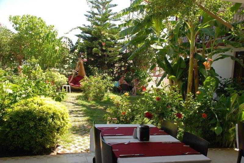 Side Elis Hotel Luaran gambar